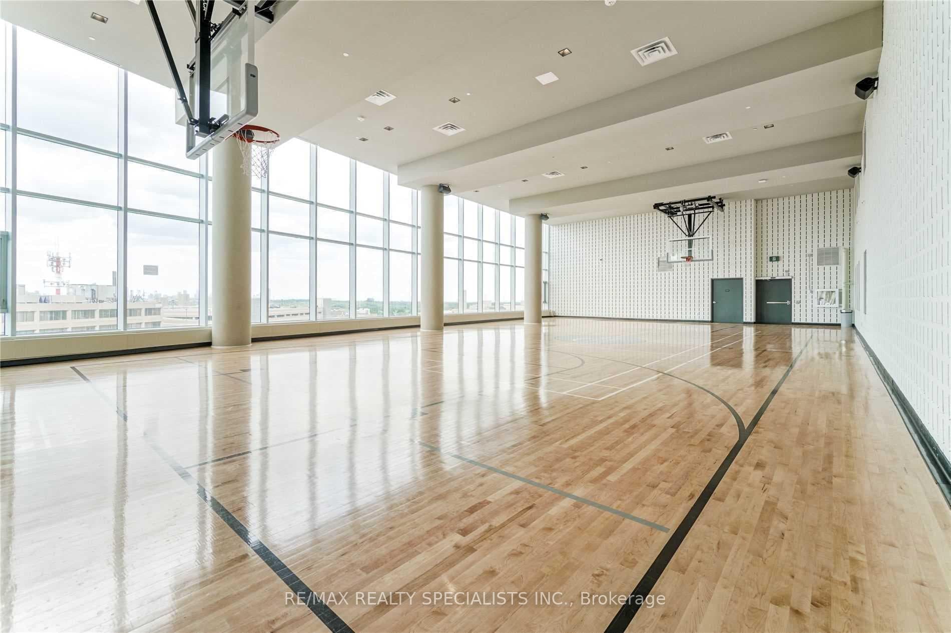 2520 Eglinton Avenue Unit 704 photo 29