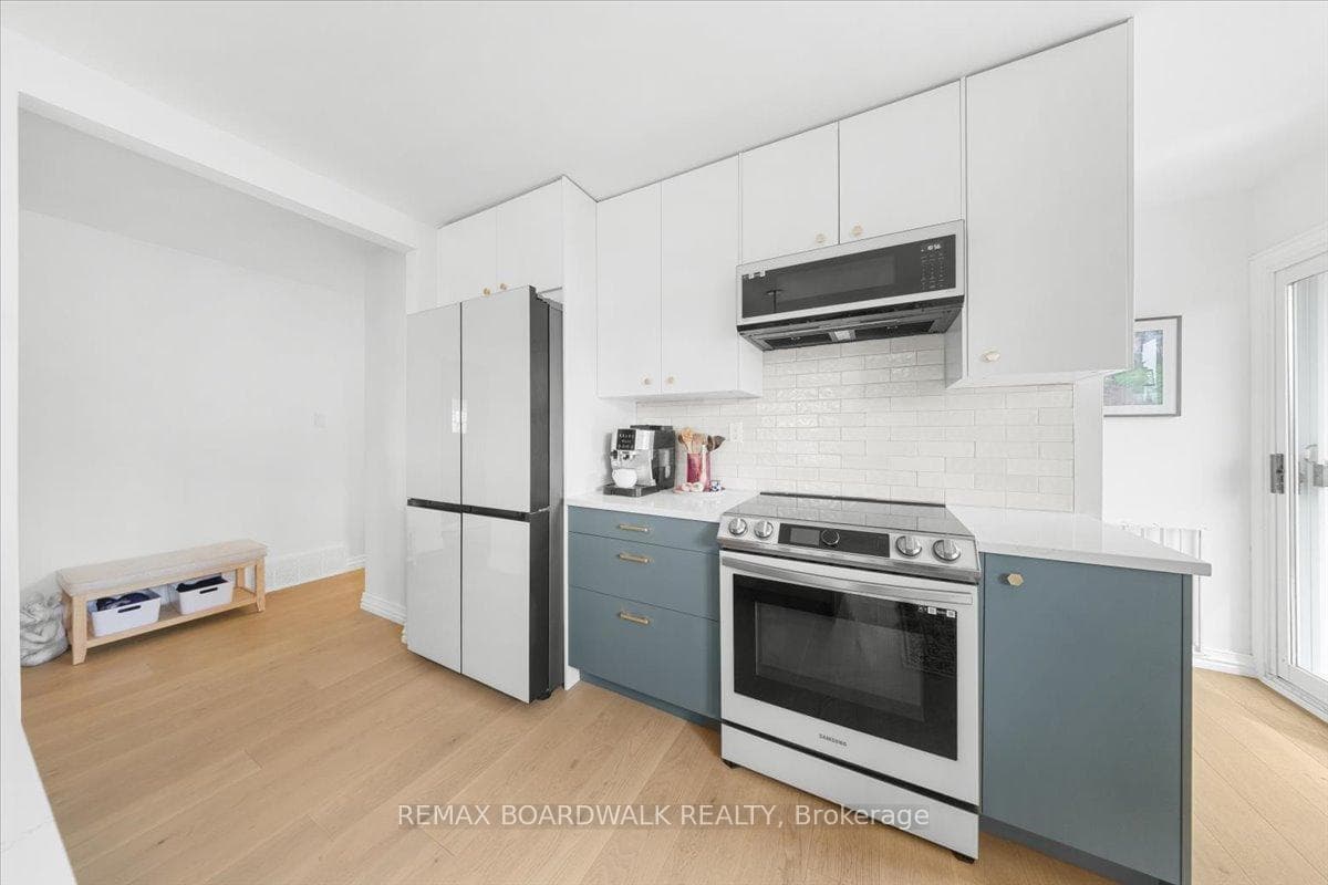 19 Spring Garden Avenue photo 12