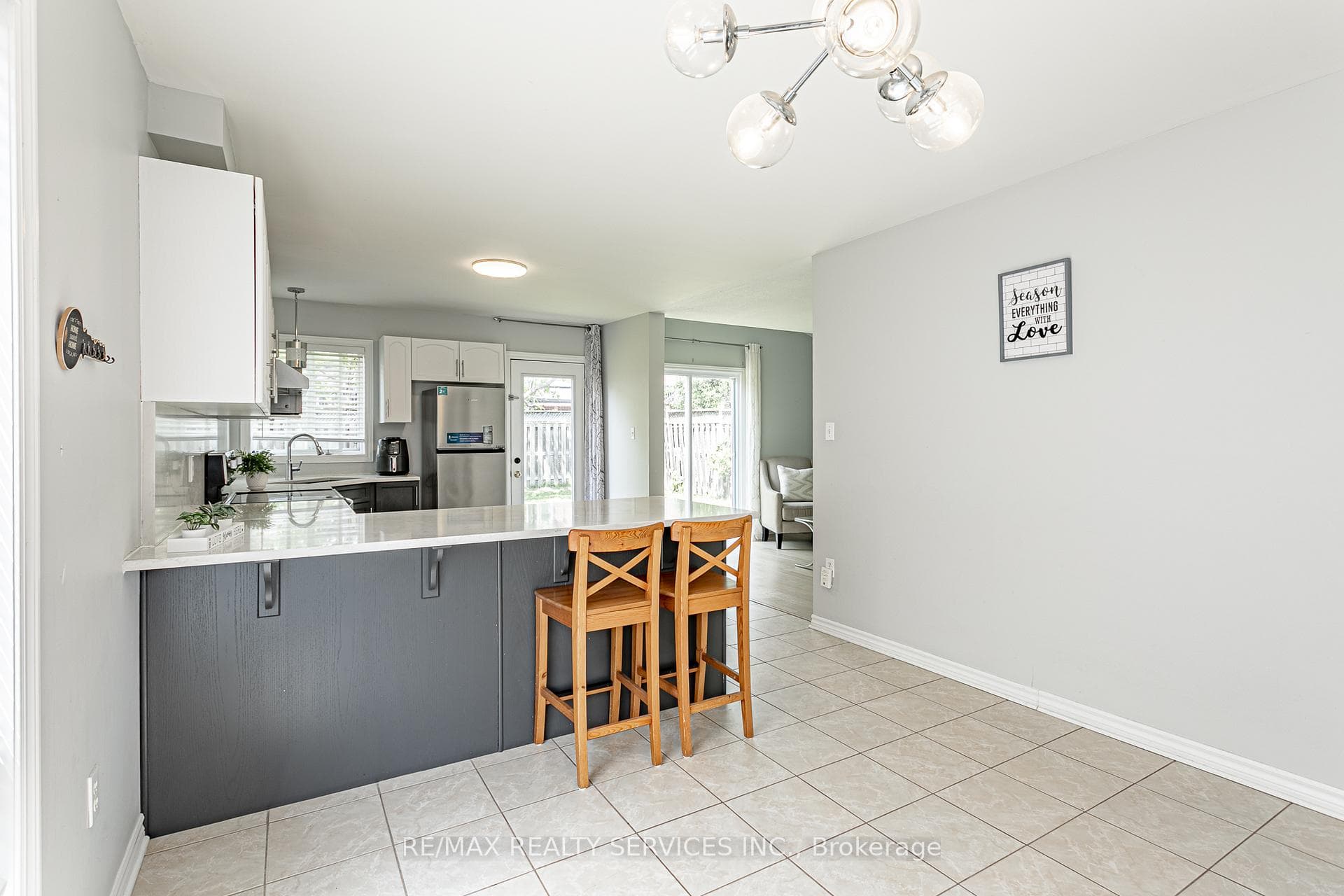 829 Oakcrossing Road photo 13