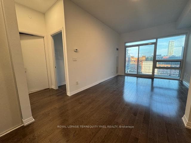 To bedroom