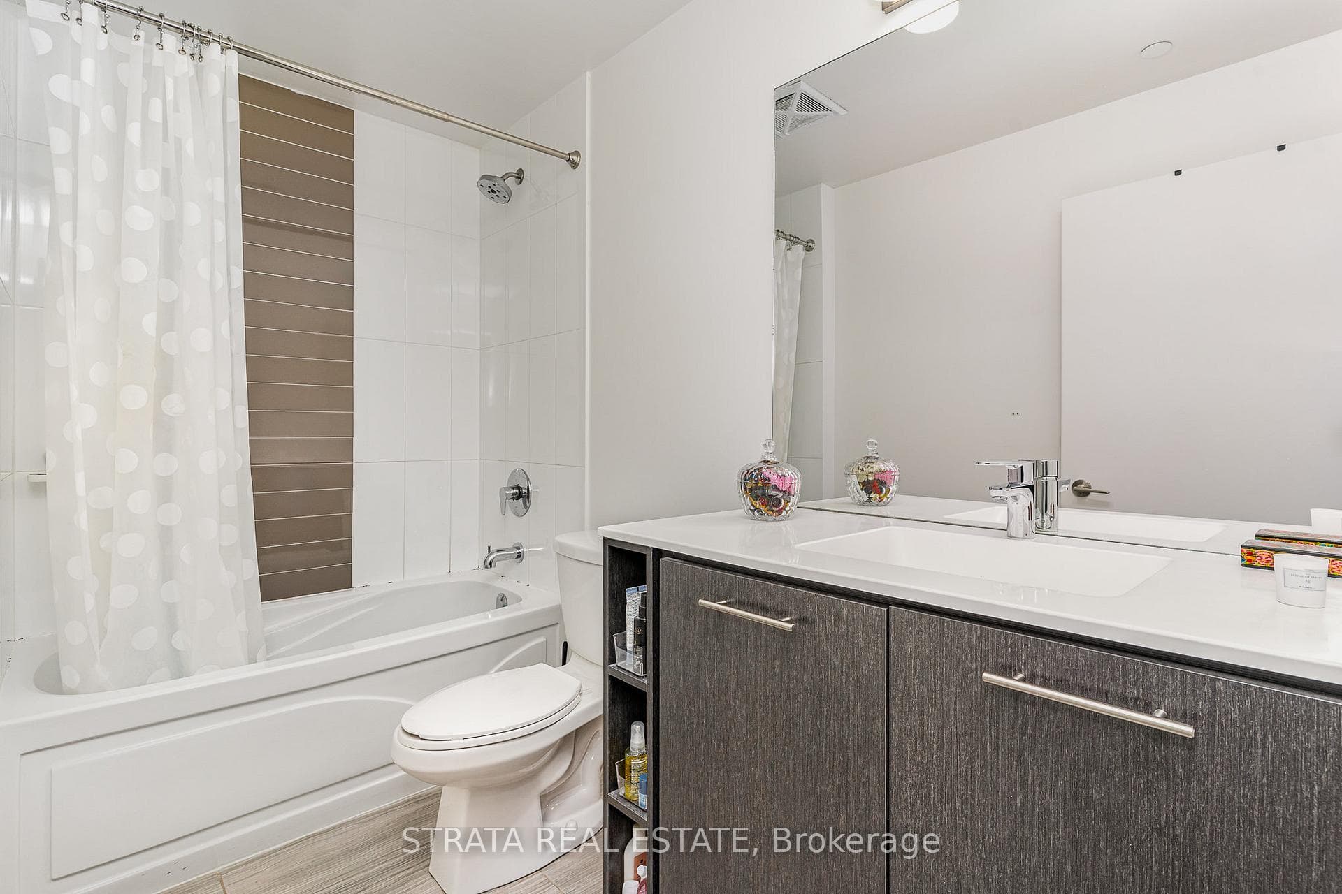 435 Richmond Street Unit 1606 photo 12