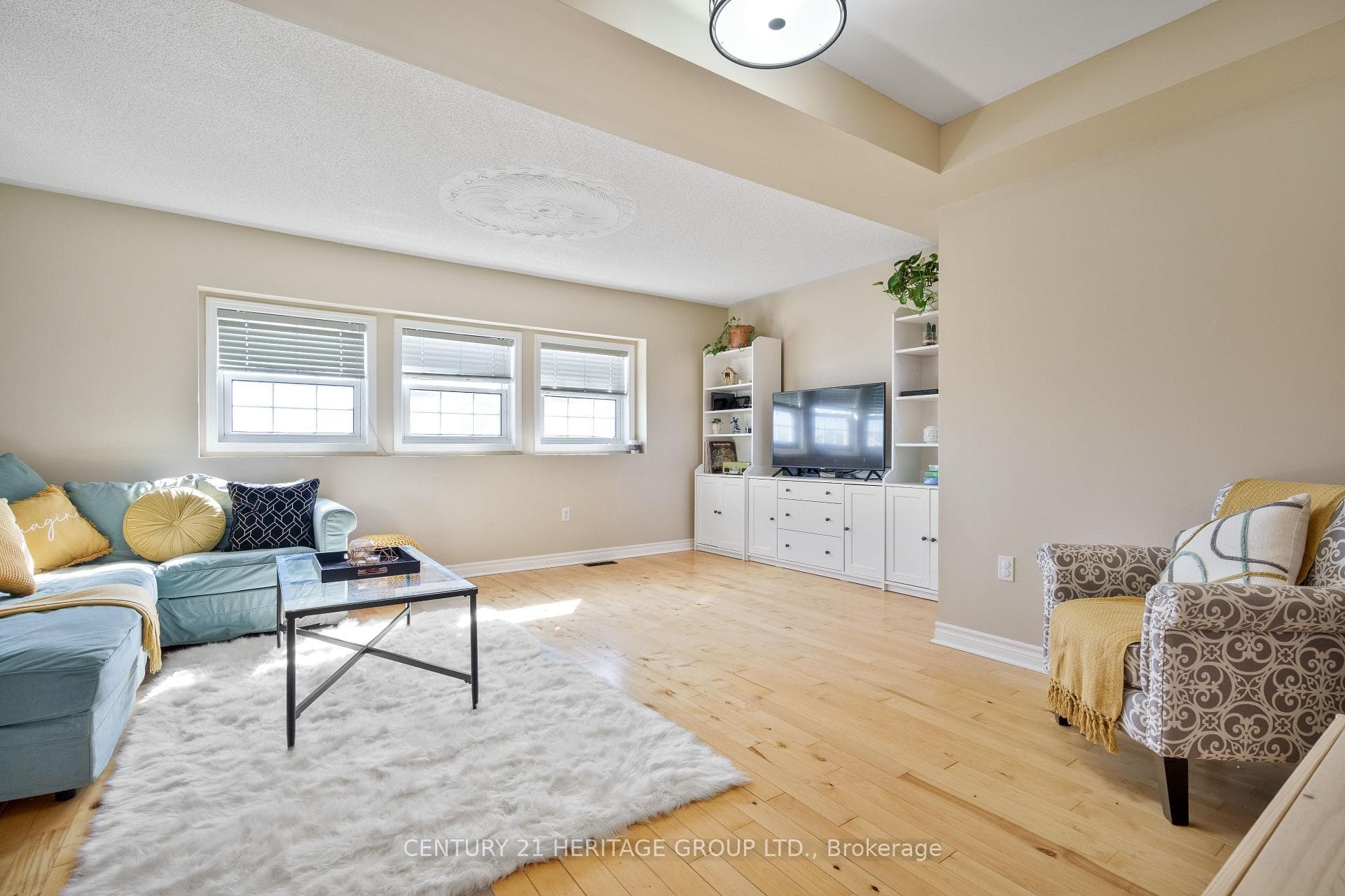 10 Wrendale Crescent photo 2