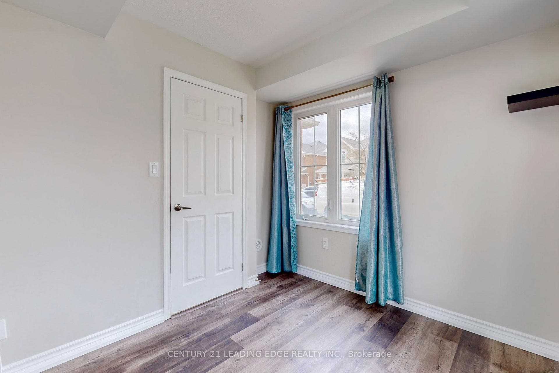 1081 Silk Street photo 17