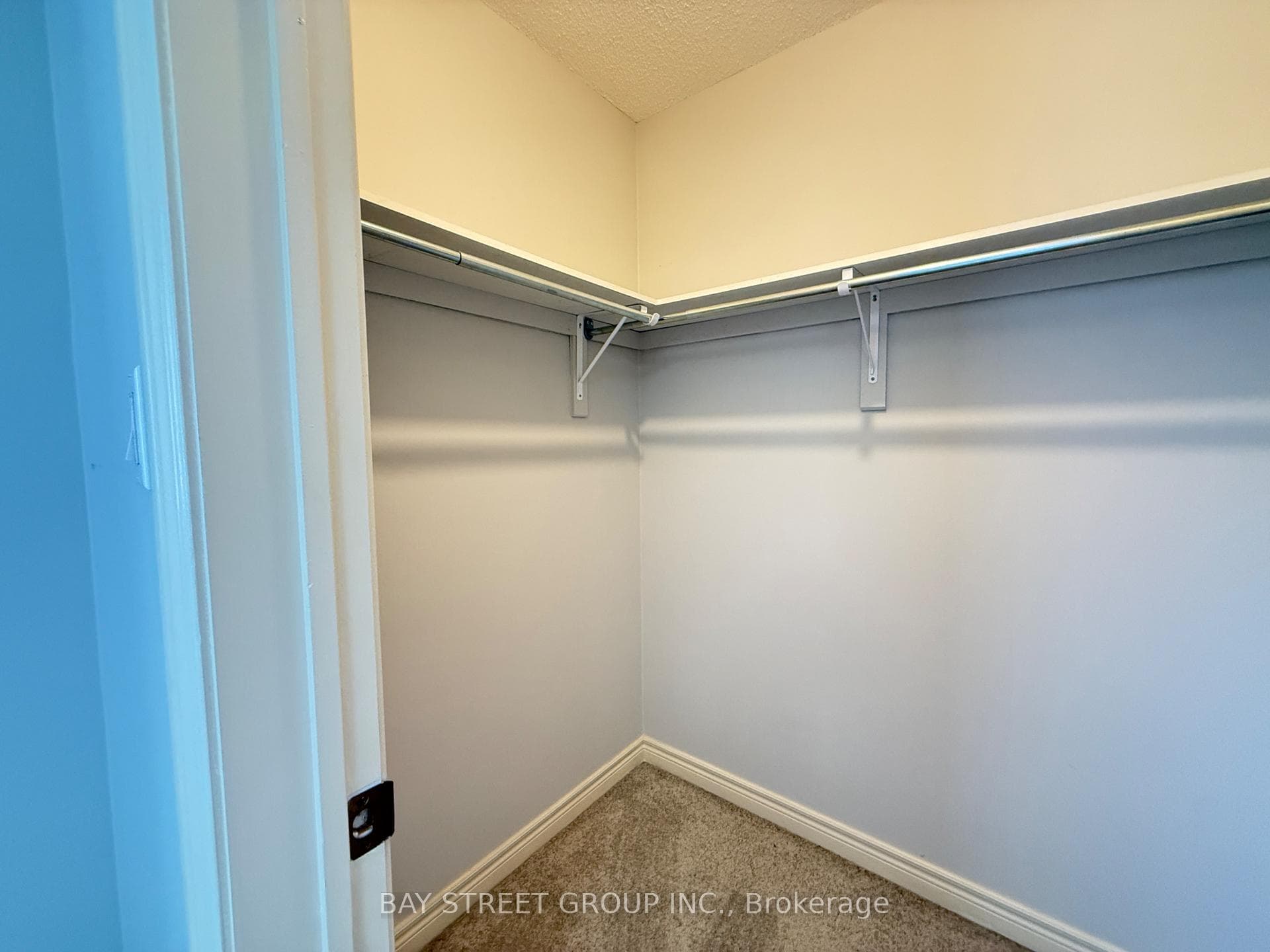 54 Earl Stewart Drive photo 17