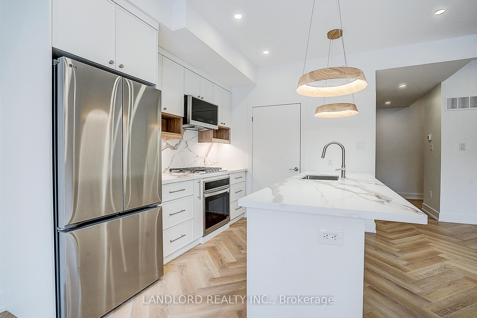 1146 Broadview Avenue Unit 3 photo 21