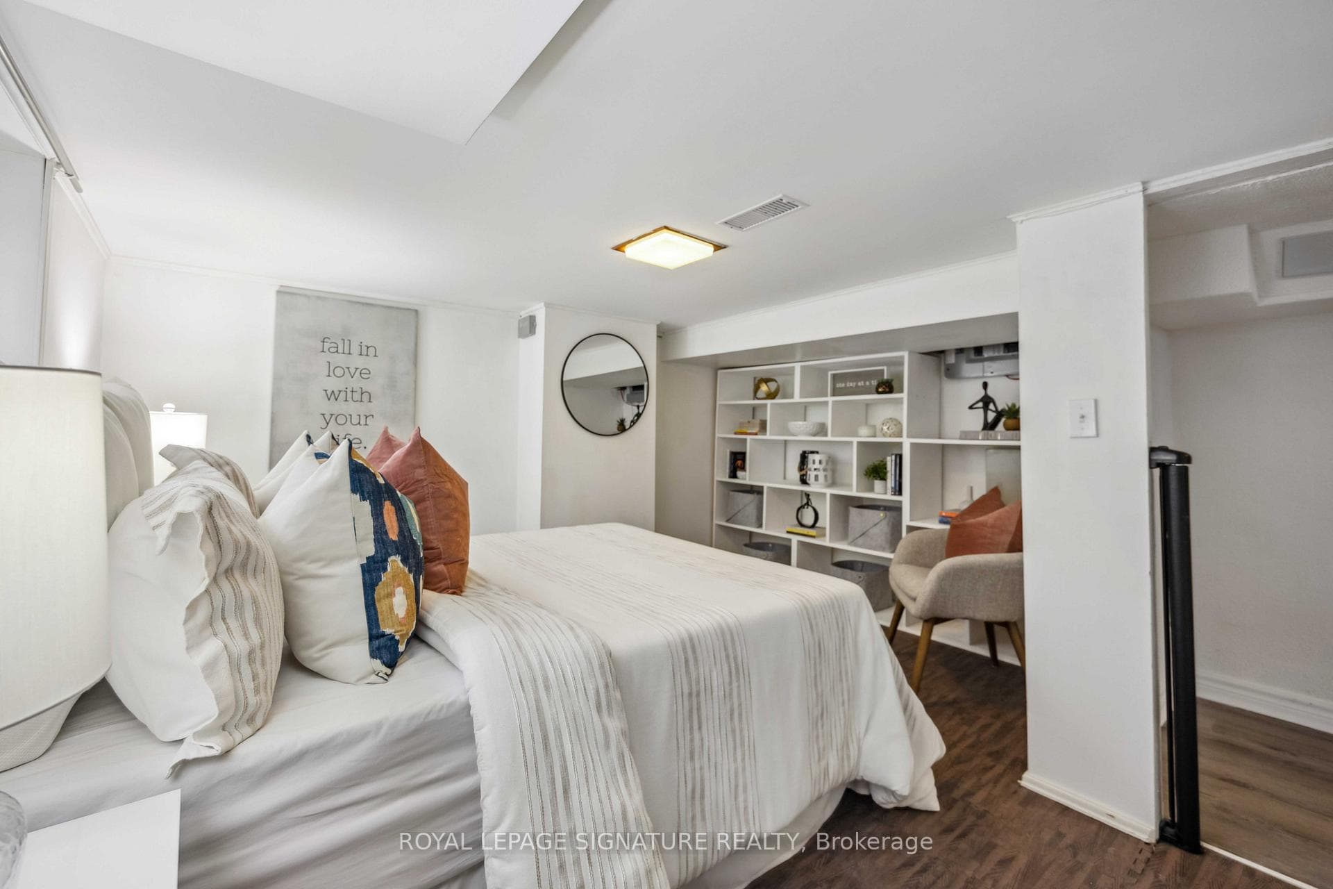 148 Audrey Avenue photo 35