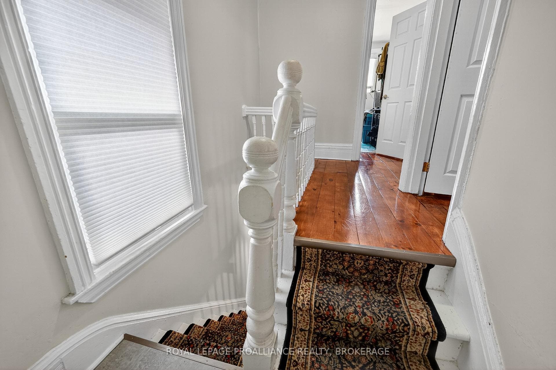 407 Bagot Street photo 9