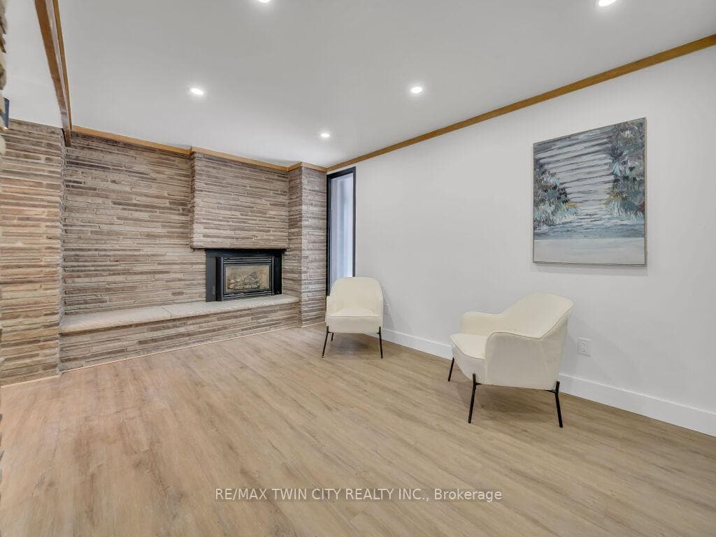35 Margaret Avenue photo 13