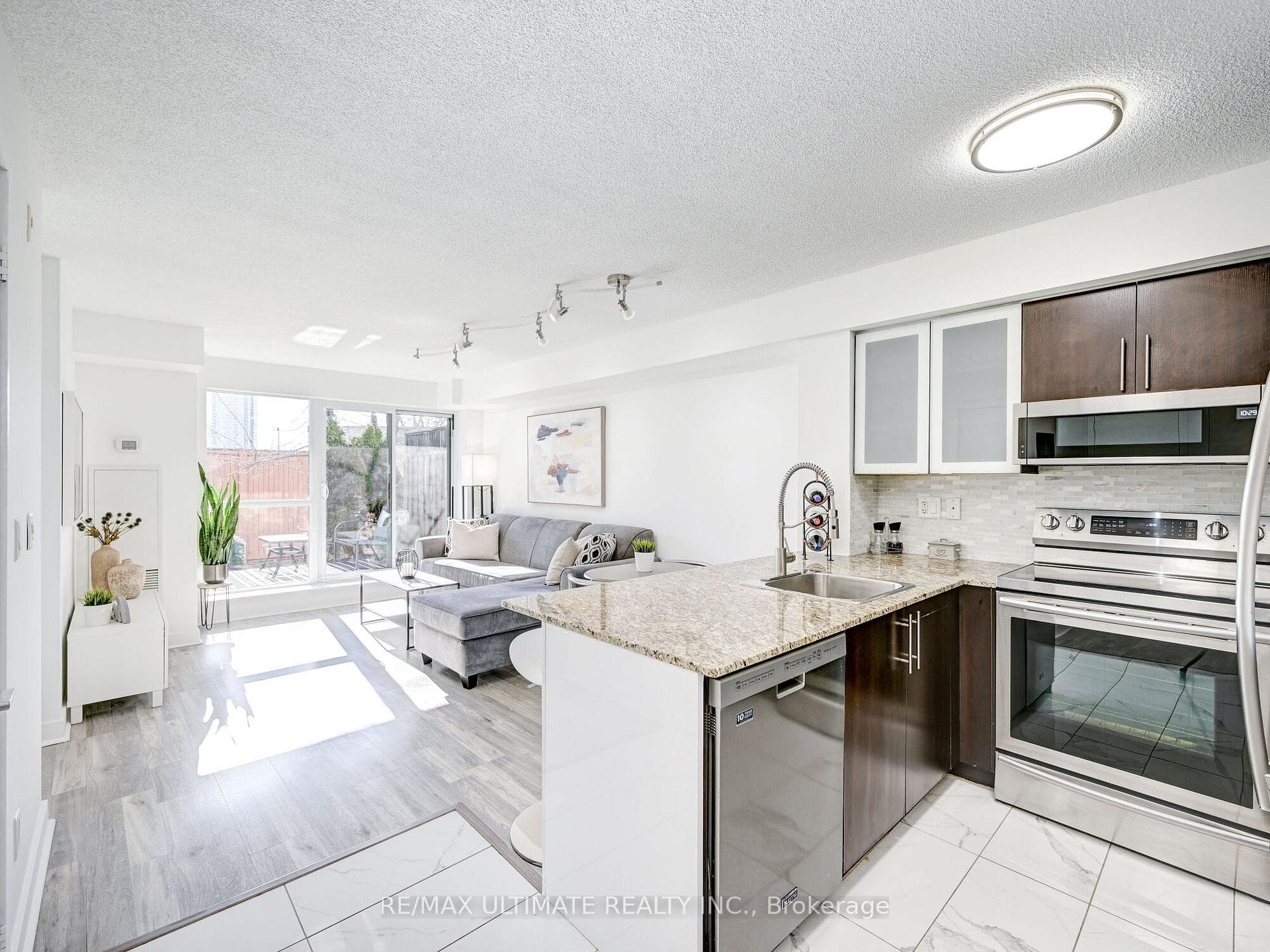 120 Dallimore Circle Unit 220 photo 1