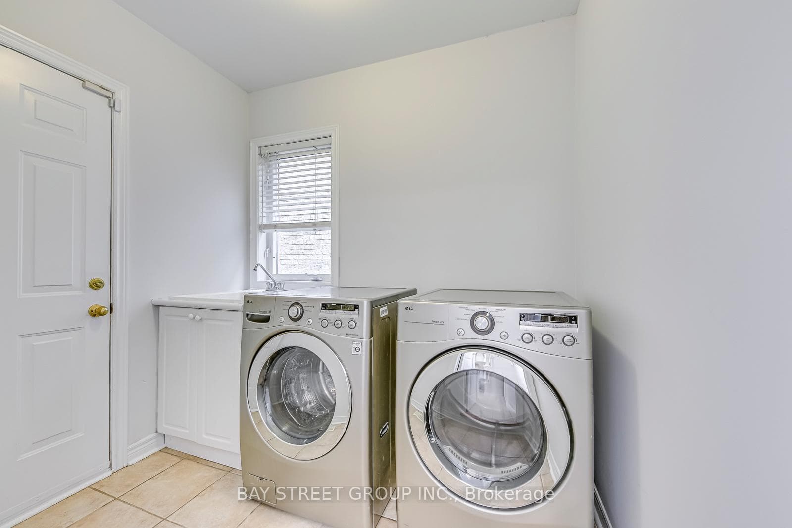 1034 Agram Drive photo 22