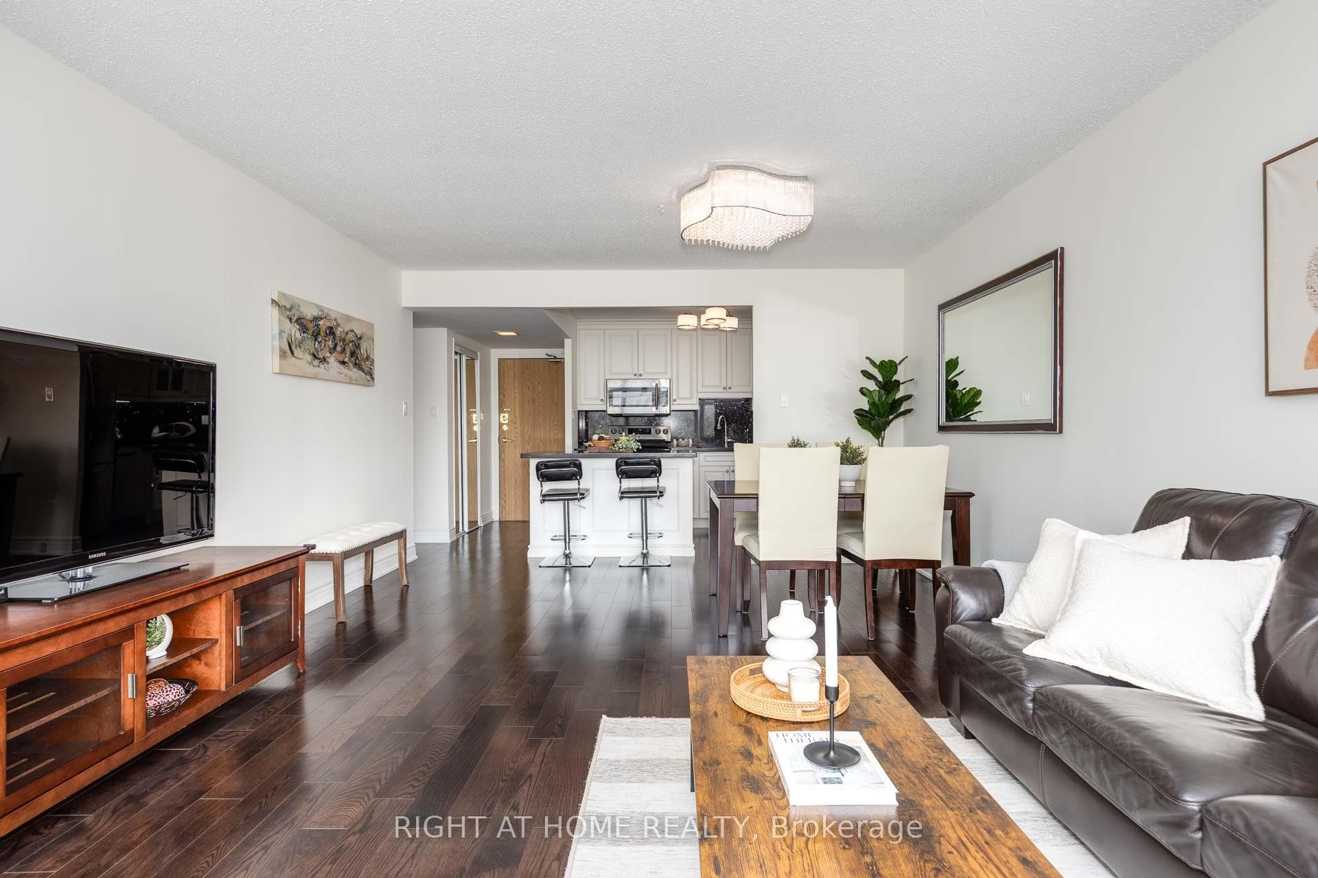 20 Fashion Roseway N/A Unit 508 photo 12