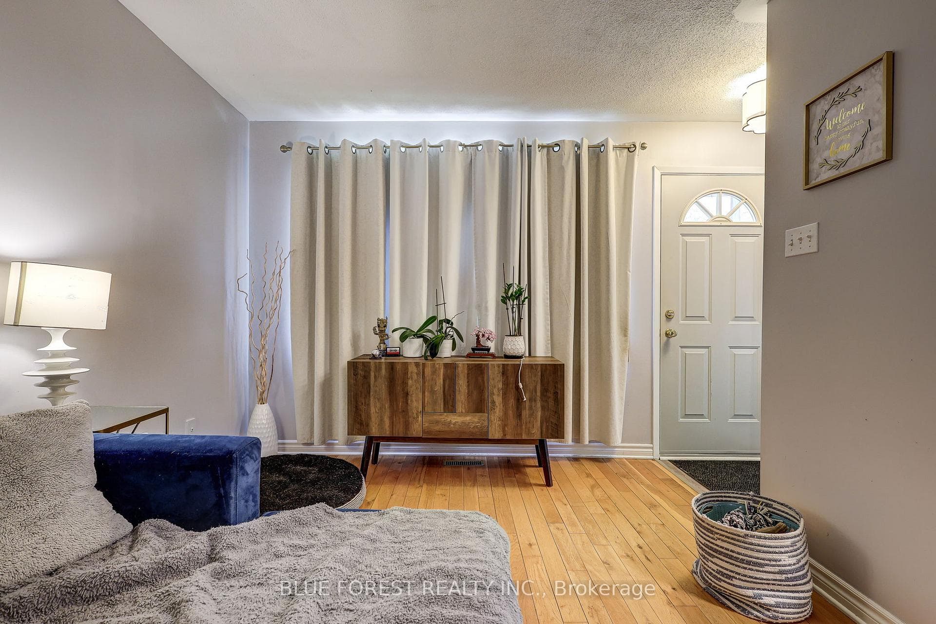 1674 ALDERSBROOK Road photo 5