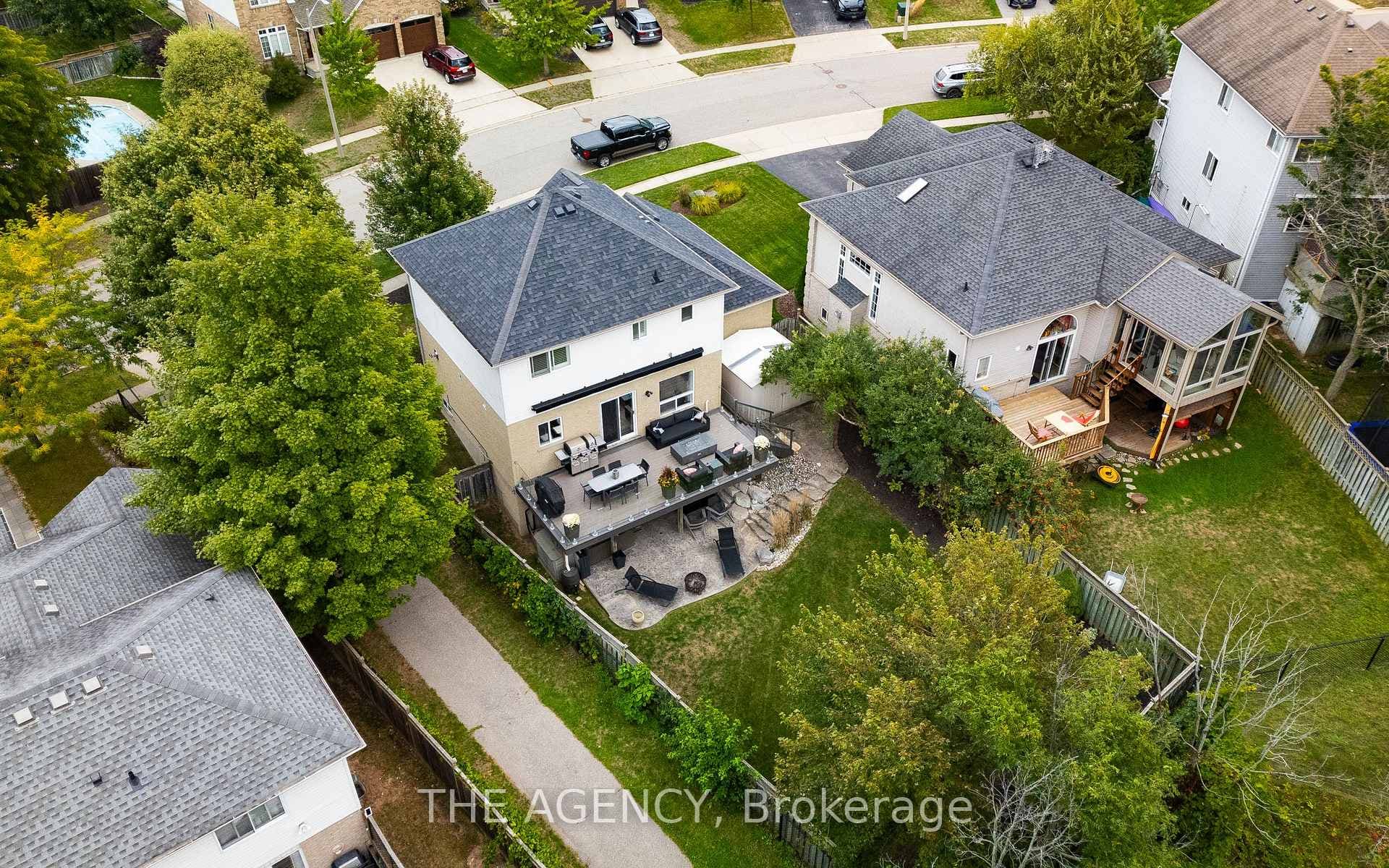144 Endeavour Drive photo 35