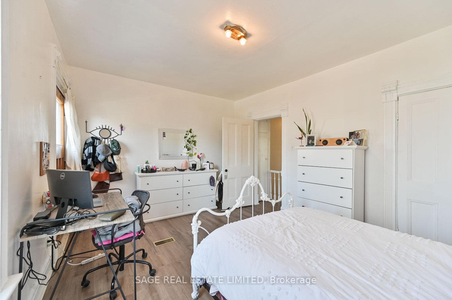 177 Lippincott Street photo 20