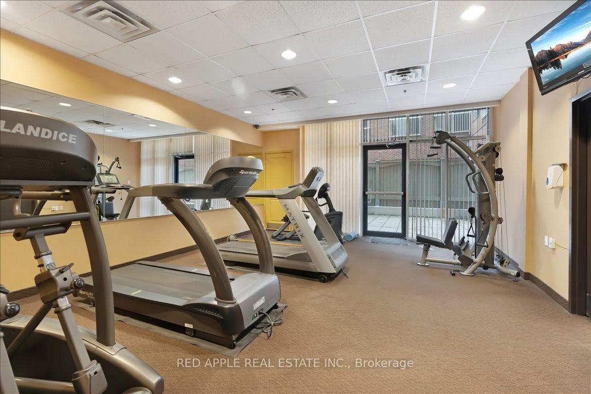 872 Sheppard Avenue Unit 612 photo 25