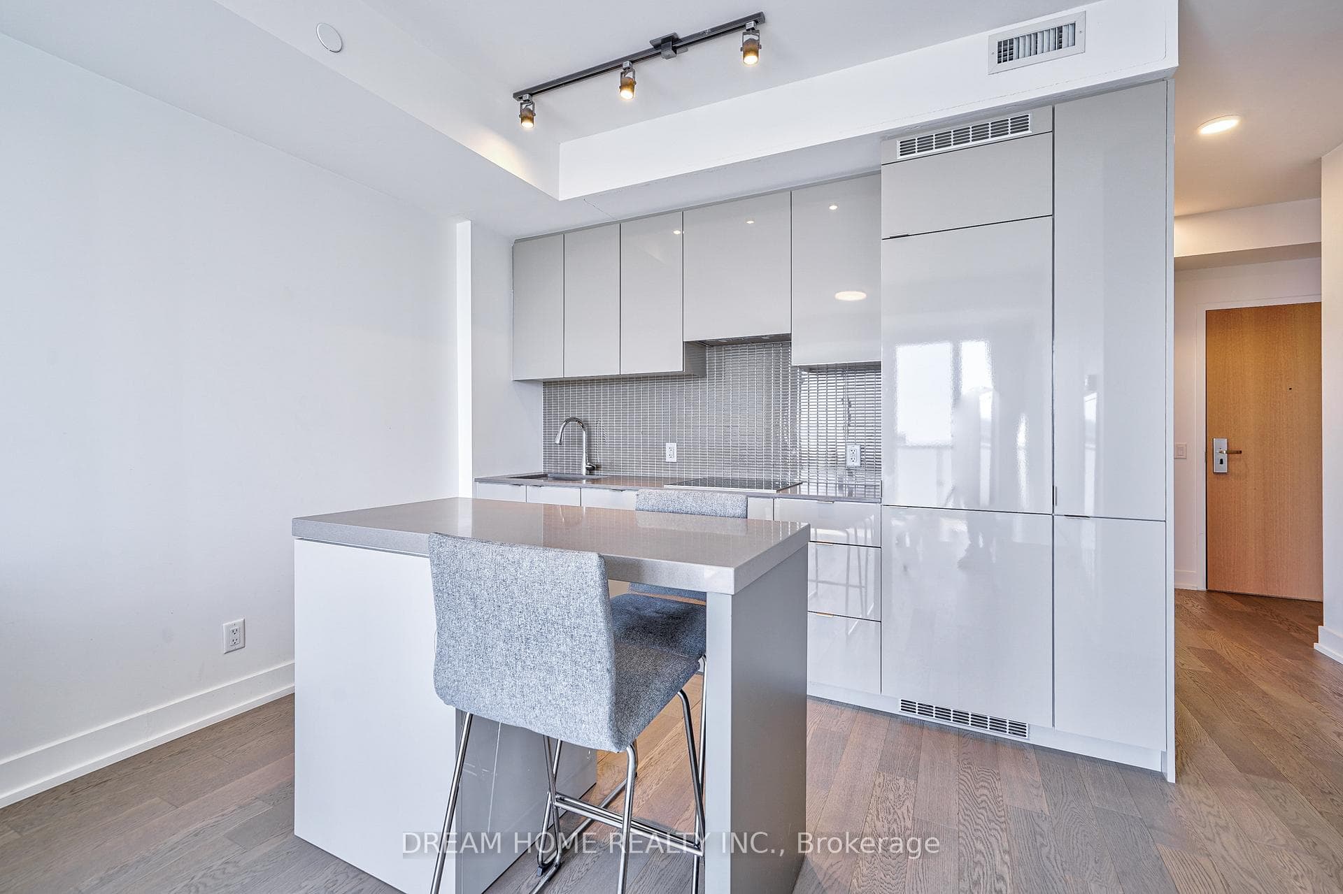 7 Grenville Street Unit 4509 photo 14
