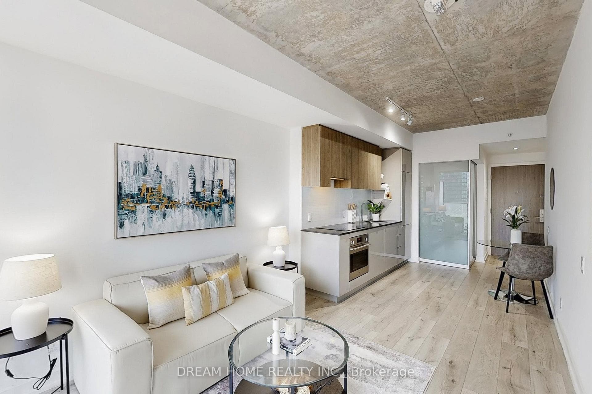 161 Roehampton Avenue Unit 508 photo 3