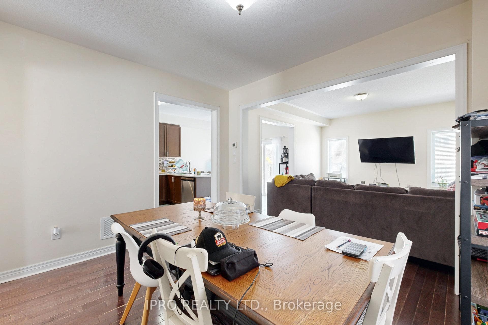 11 Pearcey Crescent photo 8