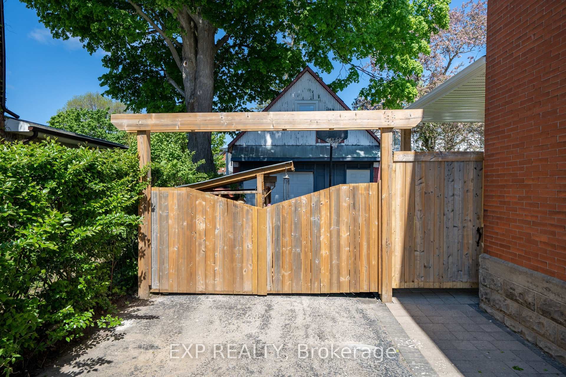71 King Street photo 30