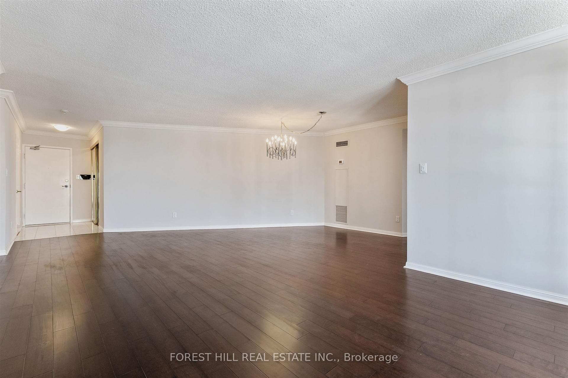 85 Skymark Drive Unit 2305 photo 11