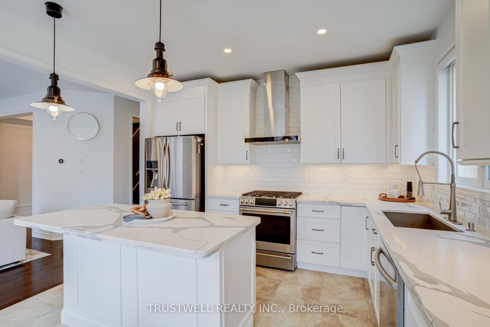 334 Trudeau Drive photo 16