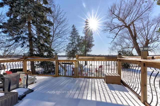 43 Lake Avenue photo 2