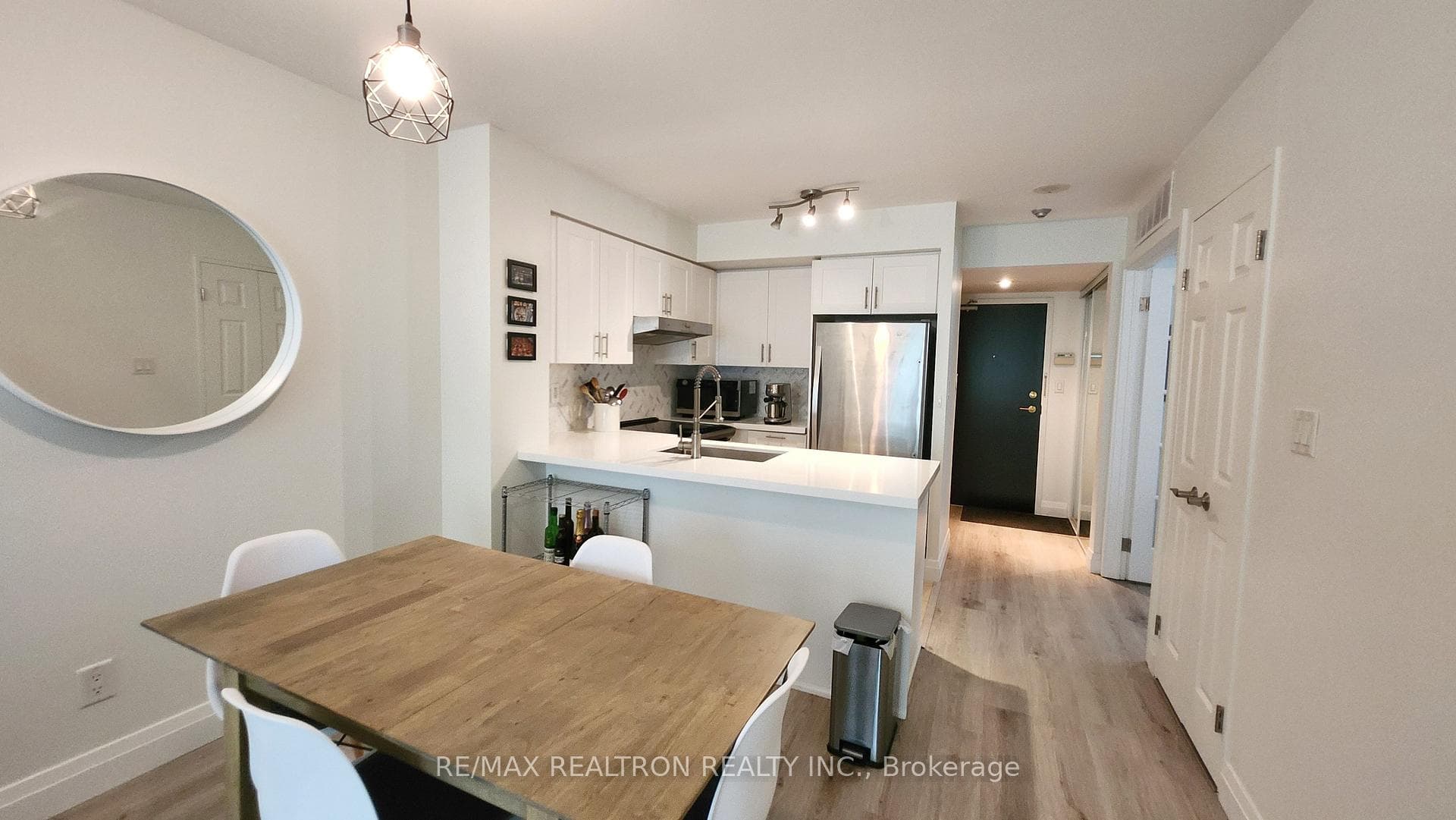 230 King Street Unit 511 photo 12
