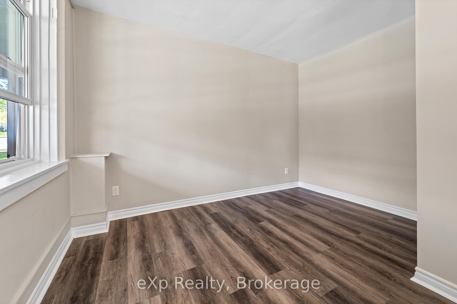 44 West Front Street Unit Unit B photo 6
