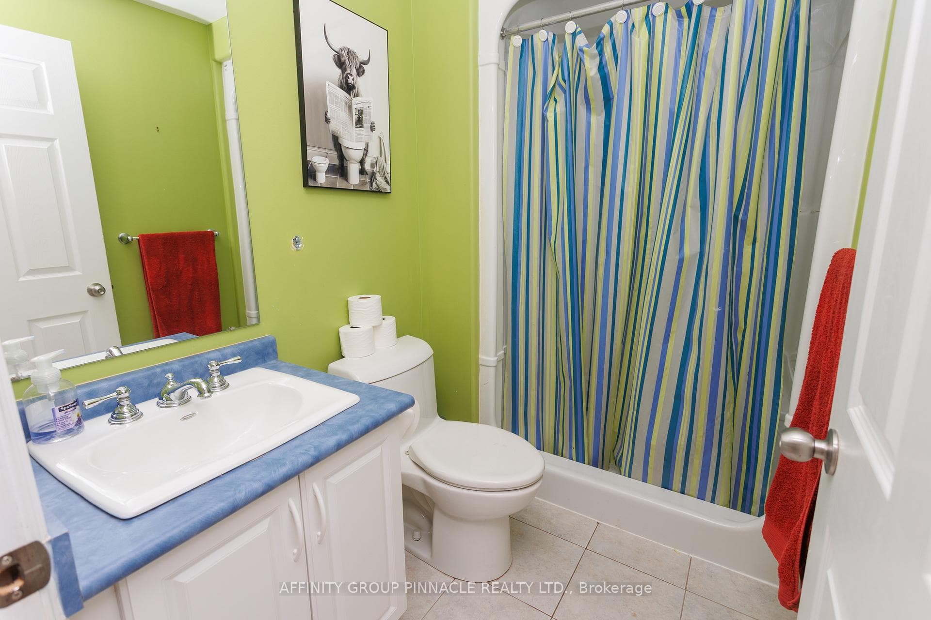 2 Fallingbrook Crescent photo 39