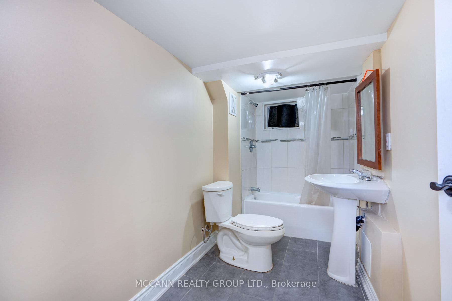 301 Robina Avenue Unit BSMNT photo 13