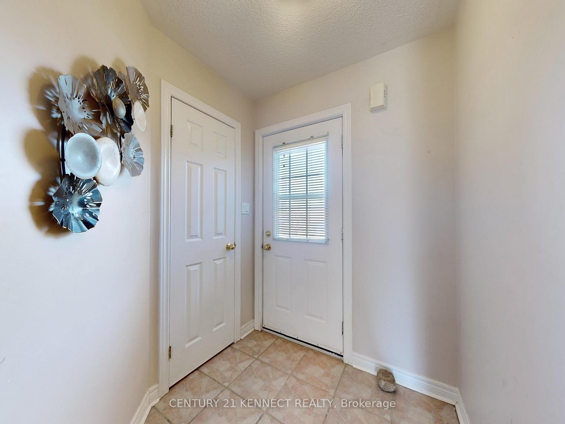 249 Stanley Street photo 4