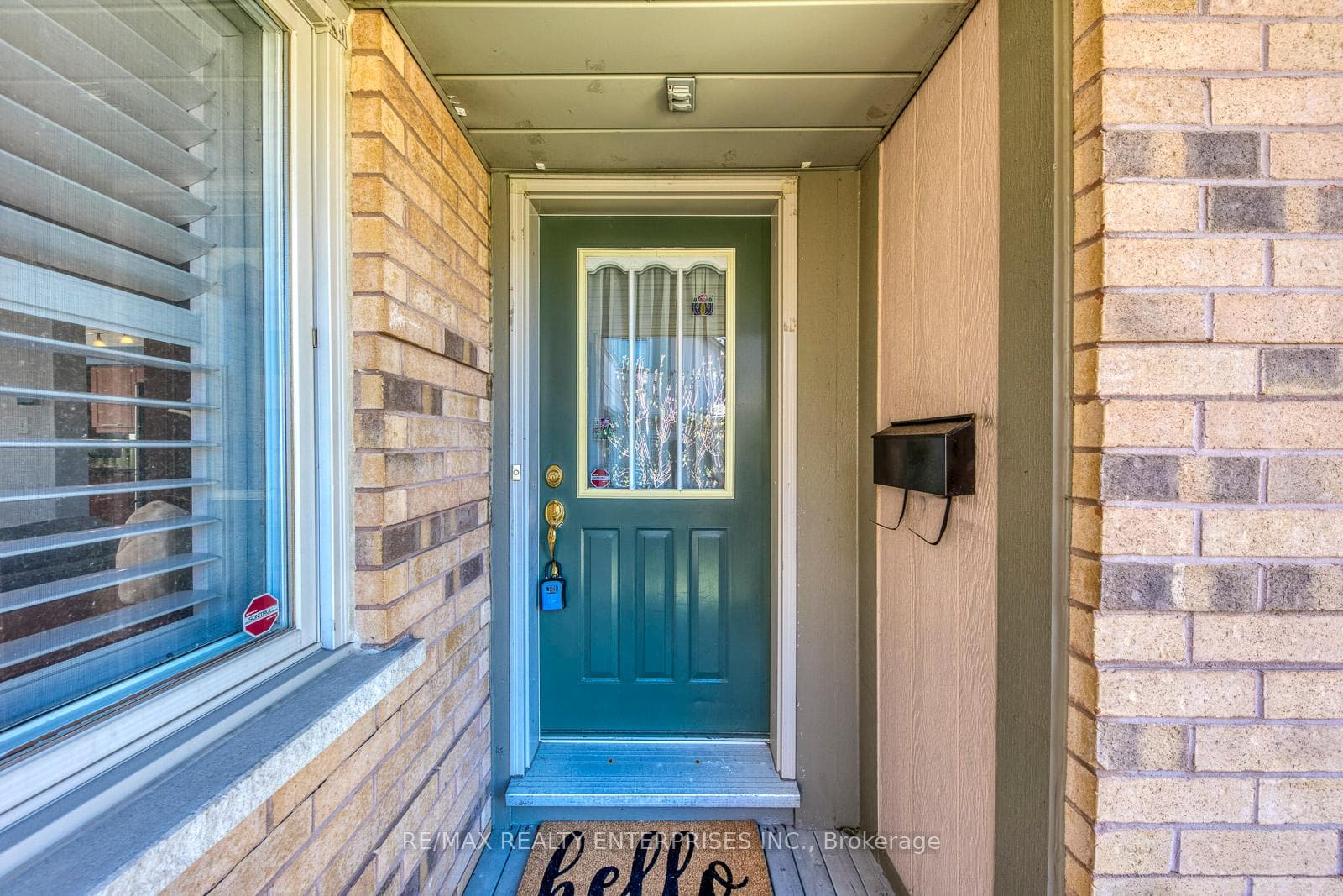 5658 Glen Erin Drive Unit 13 photo 2