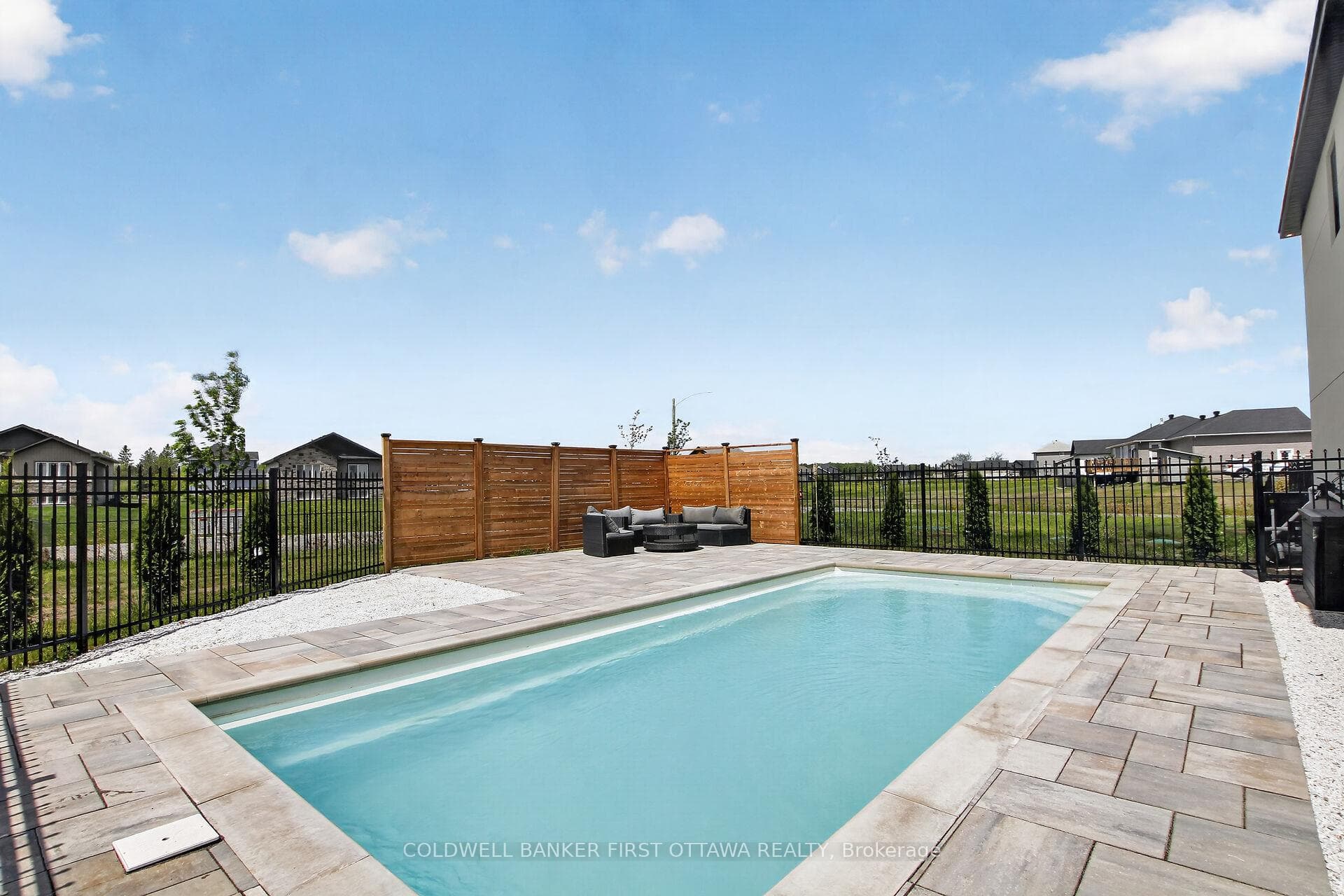 207 Owen Lucas Street photo 42