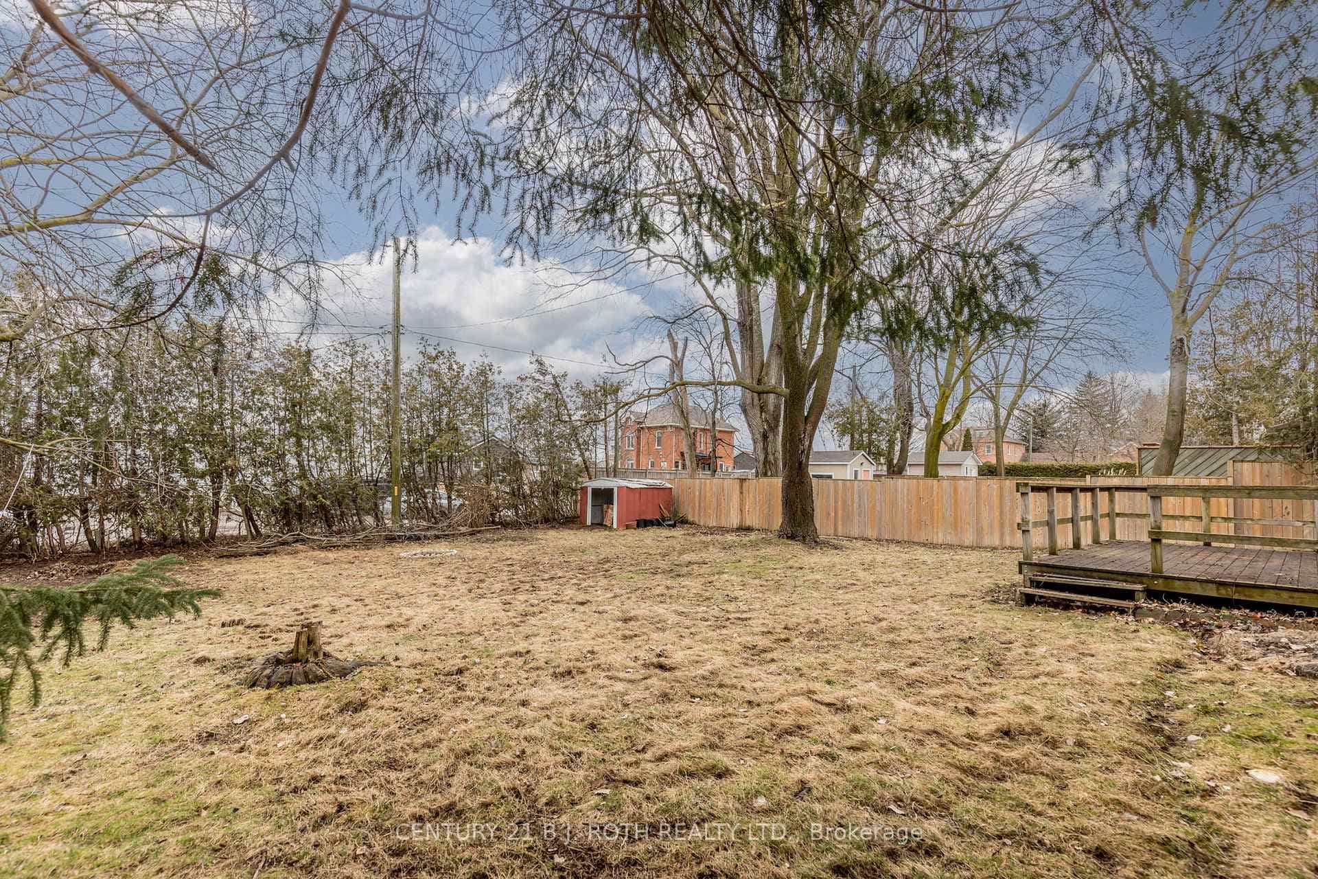 86 Zina Street photo 9