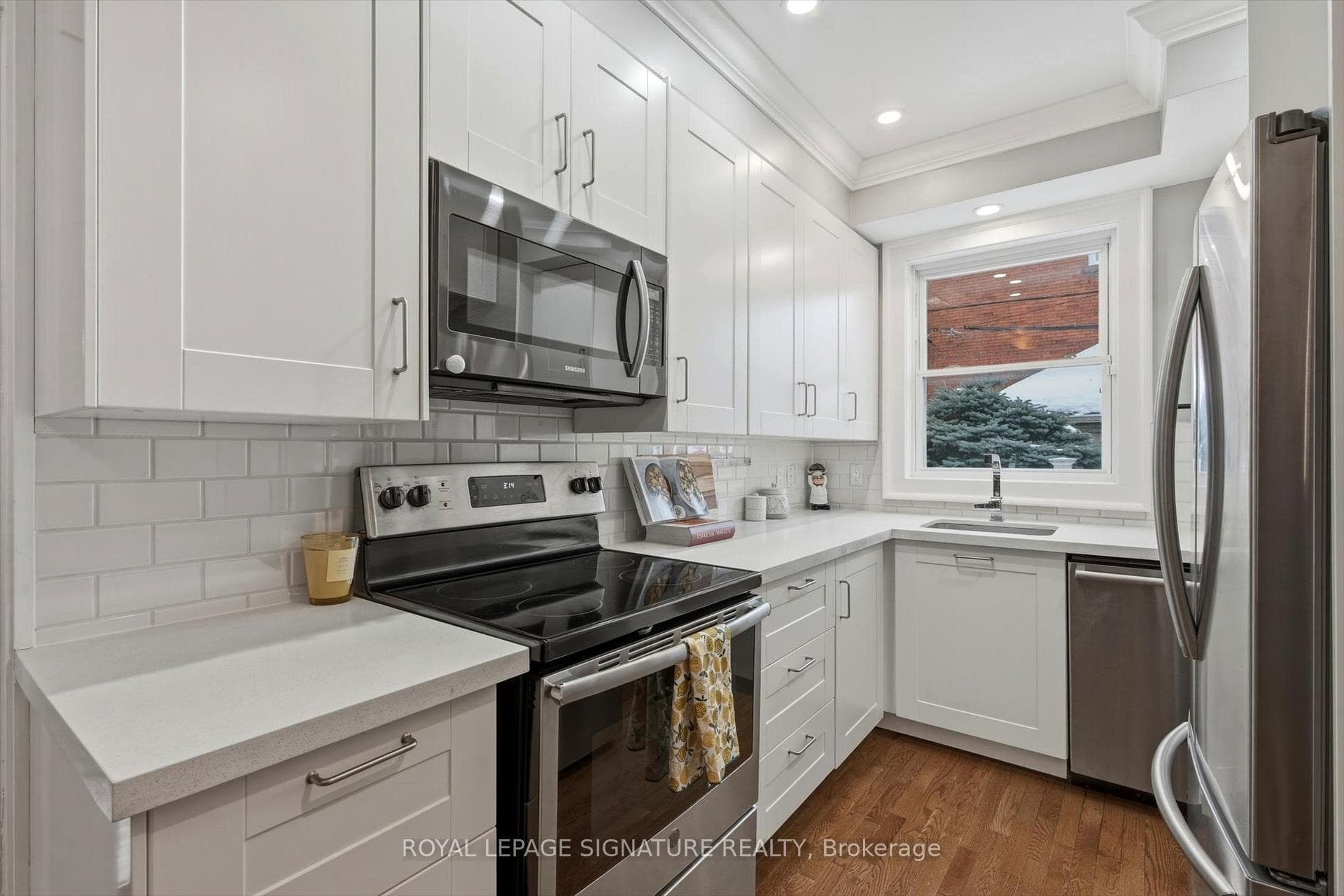 55 Atlas Avenue photo 15