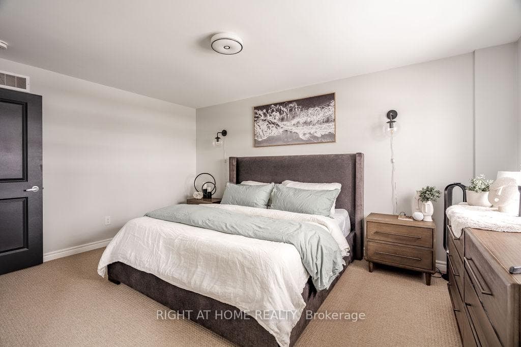 263 Munro Street photo 18