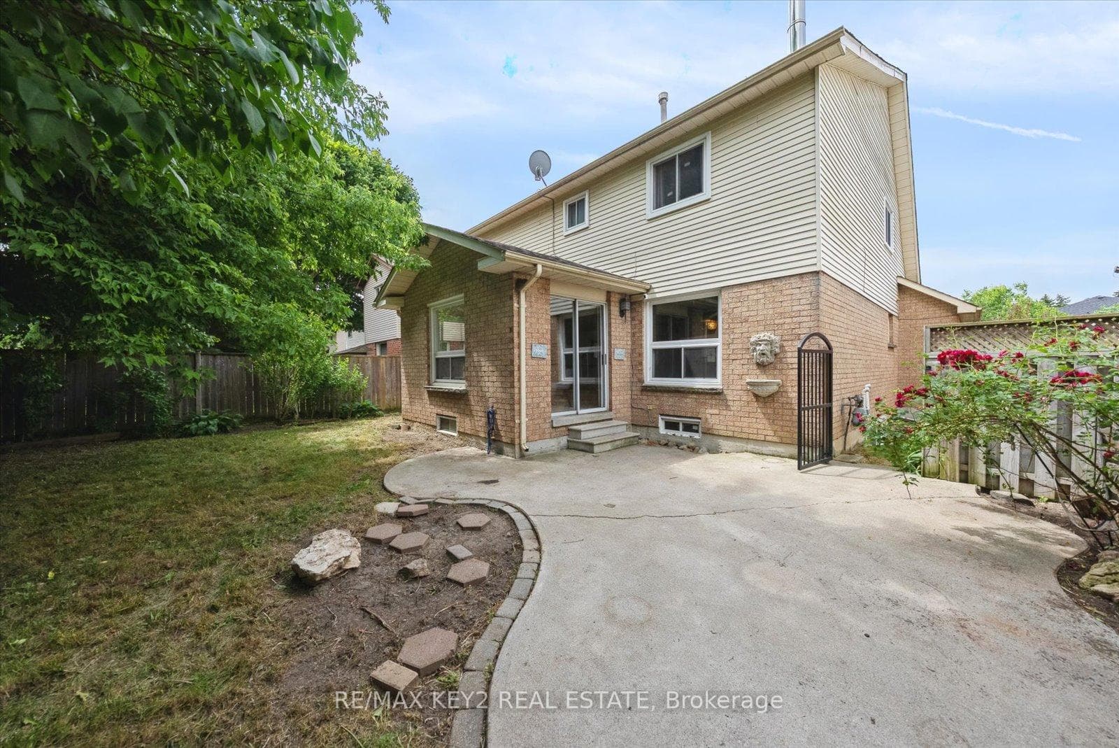 105 Percy Lane photo 39
