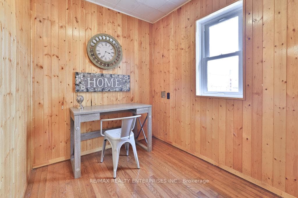 2439 Prospect Street photo 18