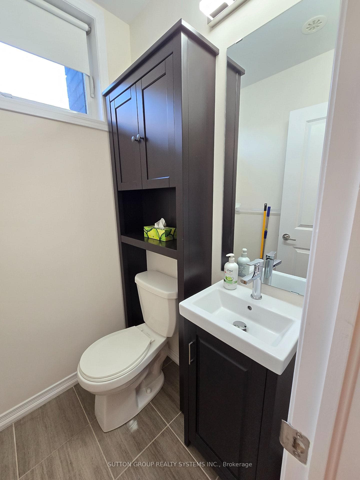 34 Fieldway Road Unit 126 photo 9