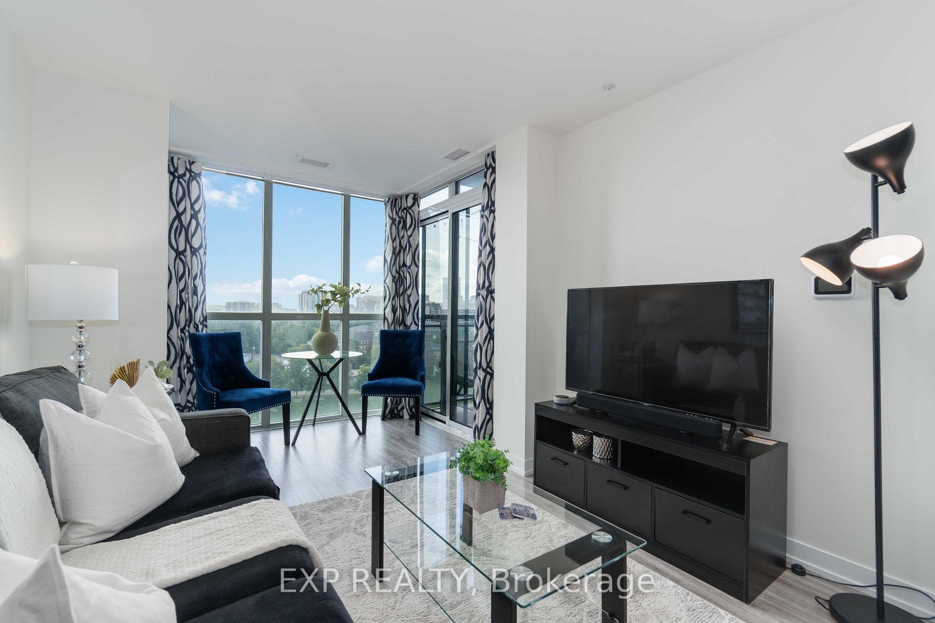 128 King Street Unit 1208 photo 8