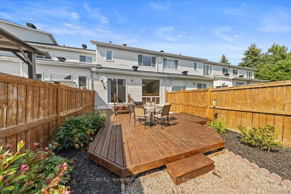 46 MARGRAVE Avenue photo 33