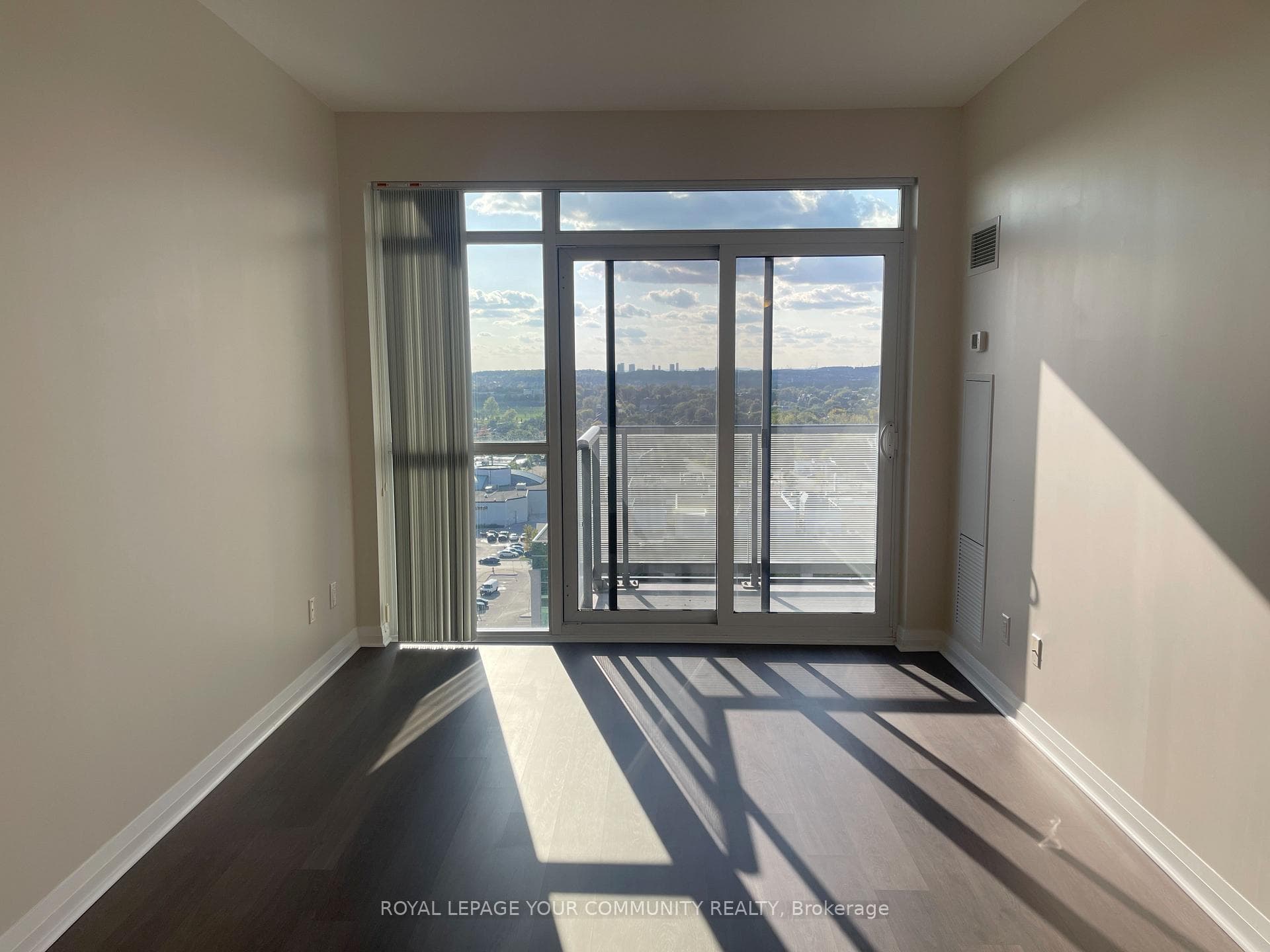 55 Oneida Crescent Unit 1407 photo 8