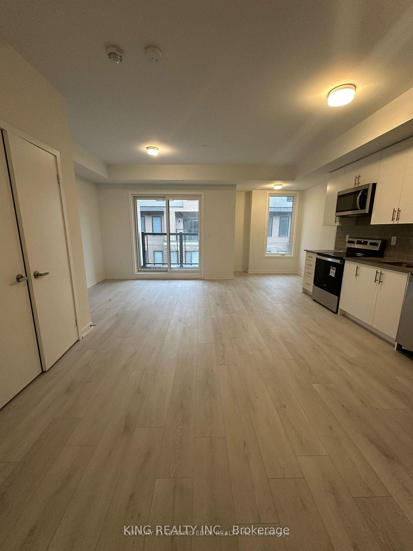 3409 Ridgeway Drive Unit 32 photo 5