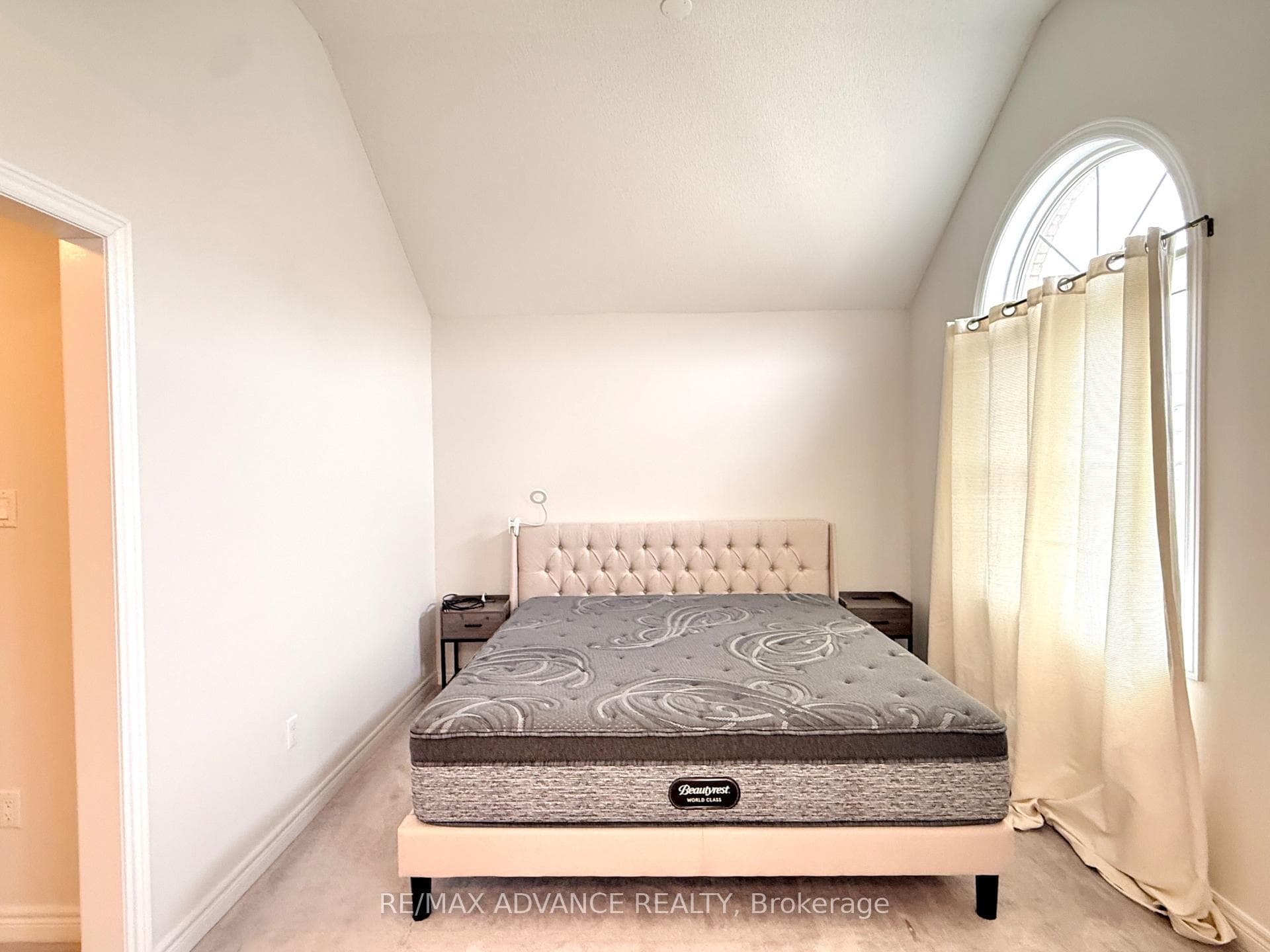 65 Princess Diana Drive photo 17