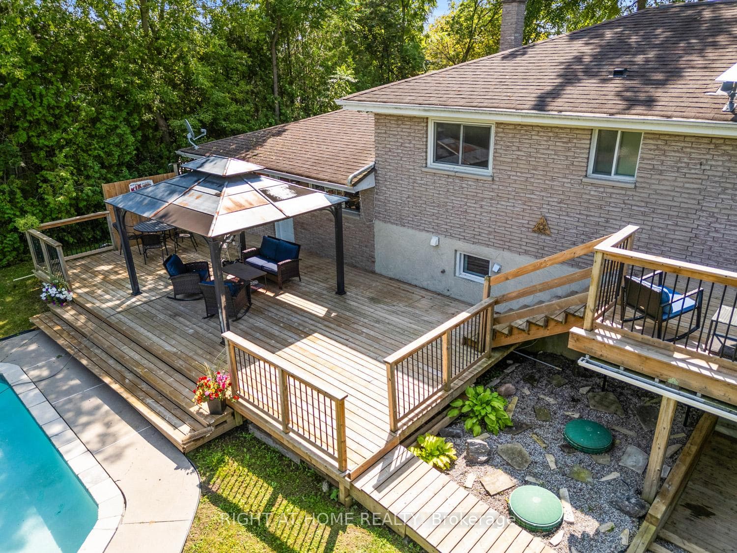 5298 Bethesda Road photo 32