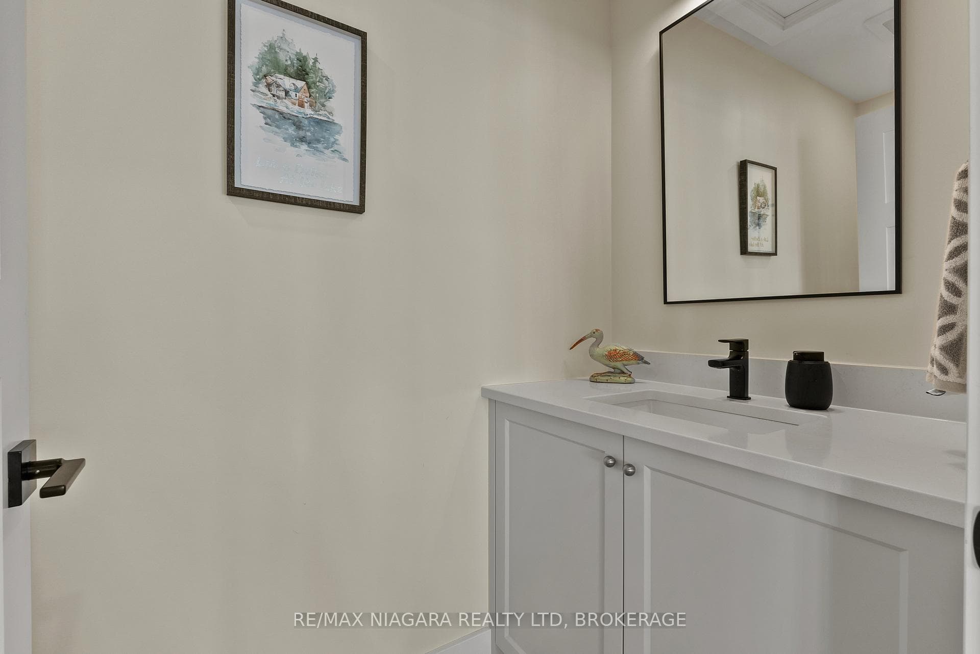 11605 Beach Road photo 9