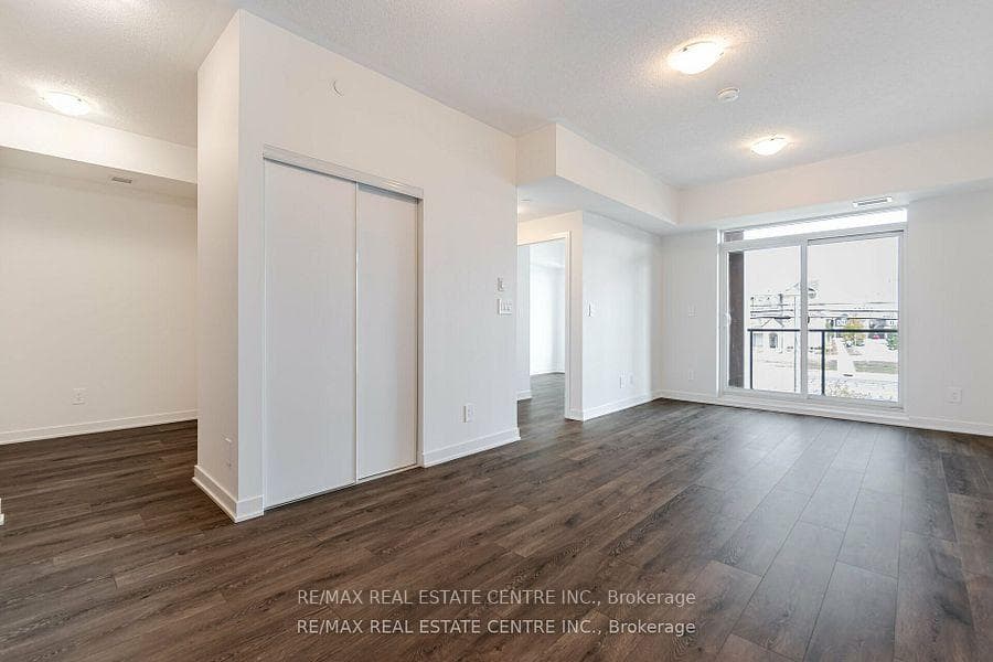 1440 Clarriage Court Unit 210 photo 10