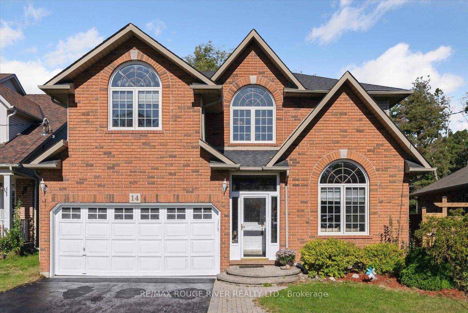 14 Selleck Lane photo 2