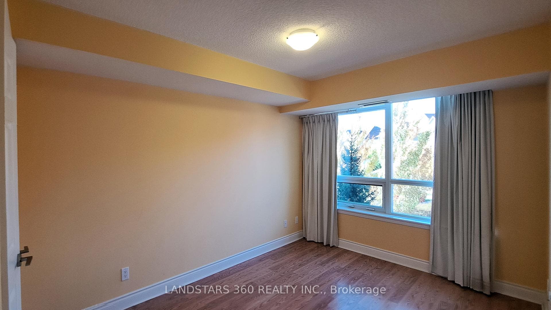Bedroom (View 3)