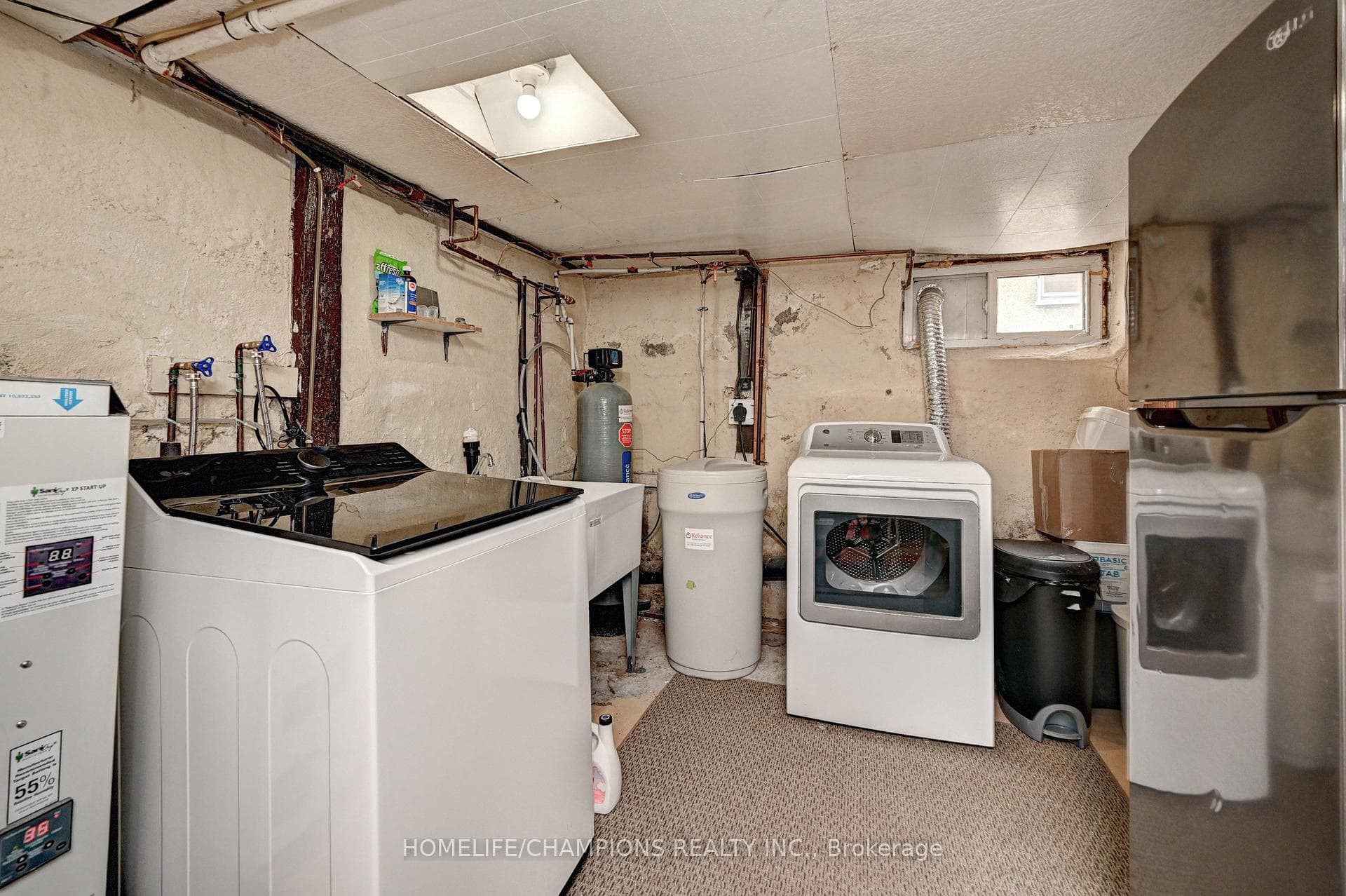 98 McNaughton Street photo 22